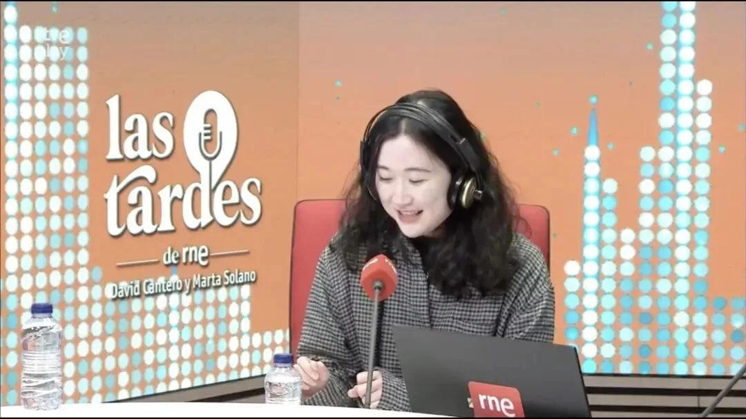 西班牙马德里孔子学院教师参与西班牙国家广播电台直播节目2 图片