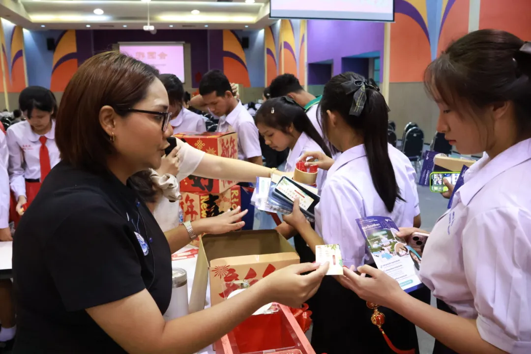 泰国宋卡王子大学普吉孔子学院举办“一马当先,万象更新”迎新春游园会等系列庆祝活动 图片