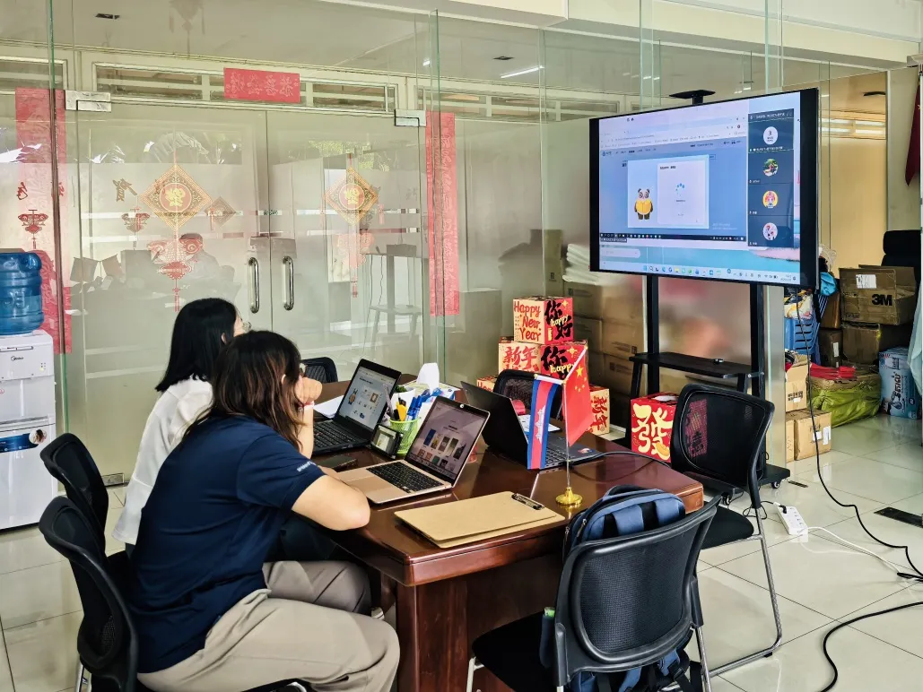 法国巴黎大学孔子学院举行“春天读诗”首届诗歌朗诵比赛2 图片