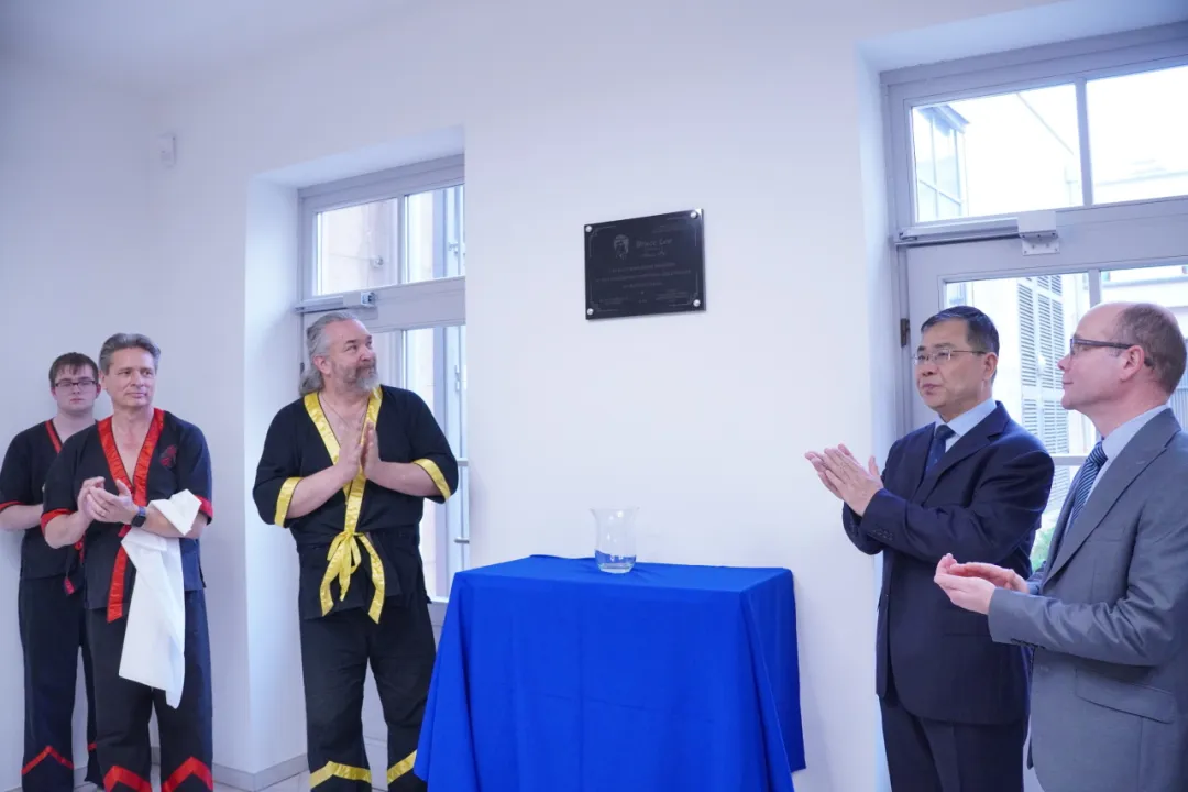 英国切特姆音乐学校音乐孔子课堂(中文音乐教室)举办“中国文化进课堂”活动2 图片