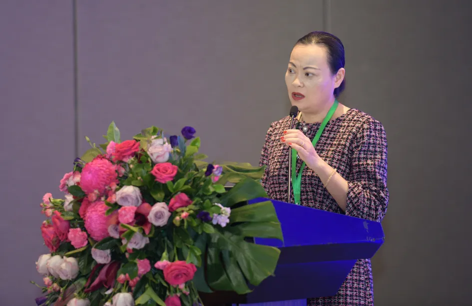 哥斯达黎加大学孔子学院中方院长麦秋林 图片