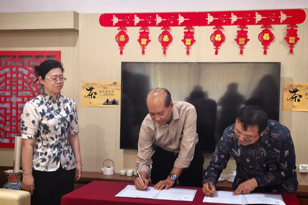 泰国海上丝路孔子学院联合举办“泰国腐败防治领域中文应用能力提升项目中文培训”结业仪式1 图片
